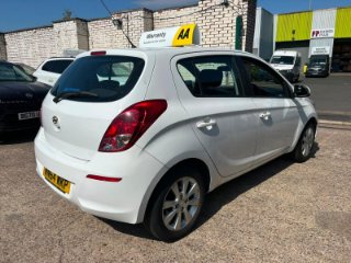 /photos/11596/091efb3d-001e-46b2-baa1-cfcb268c92a5_i320x240.jpg